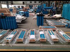 Submarino de la cruce del tubo de taladro